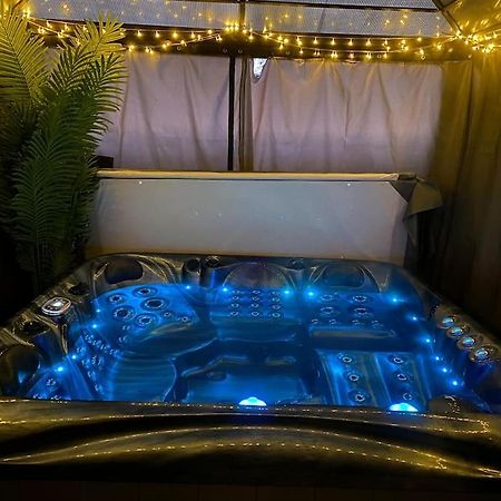 ボーンマスSecret Gem 1 Bed Garden Flat Private Luxury Hot Tubアパートメント エクステリア 写真