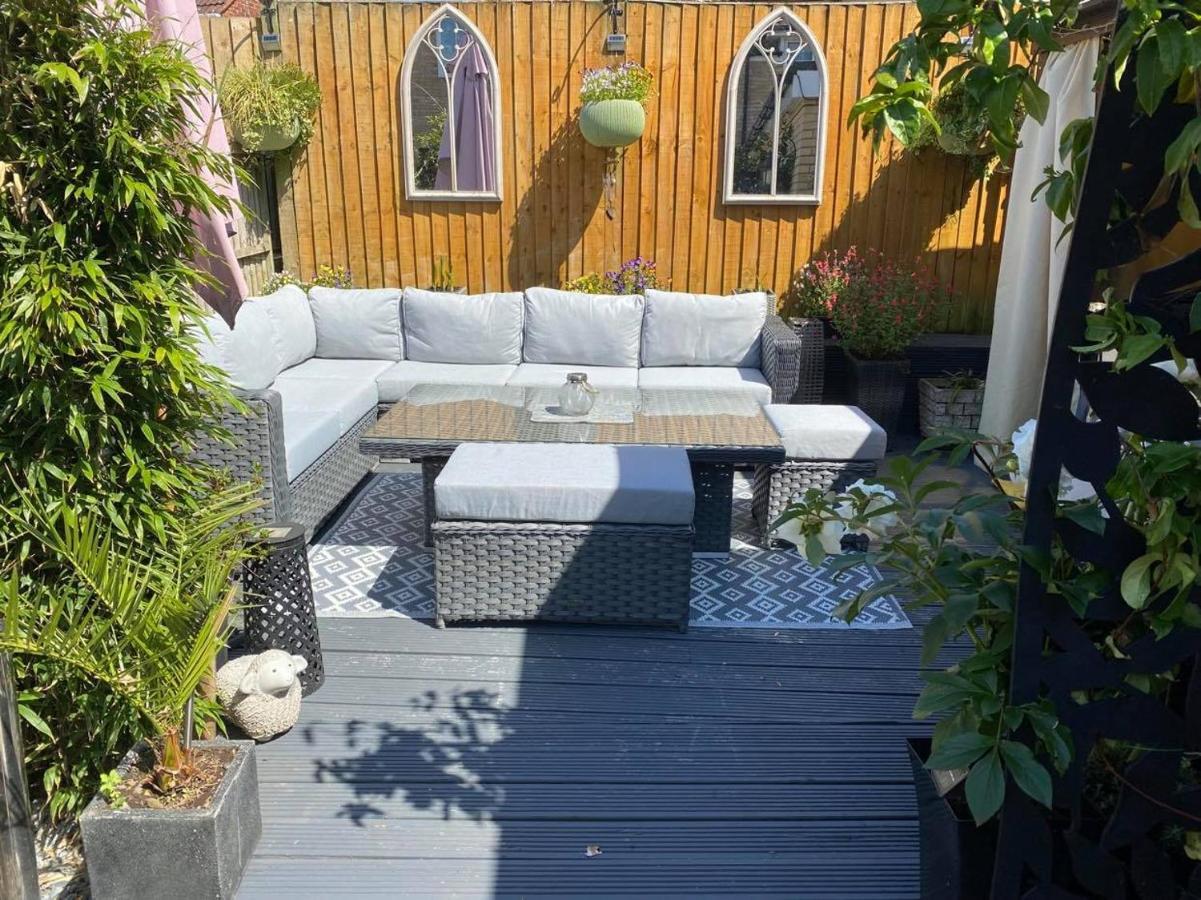 ボーンマスSecret Gem 1 Bed Garden Flat Private Luxury Hot Tubアパートメント エクステリア 写真