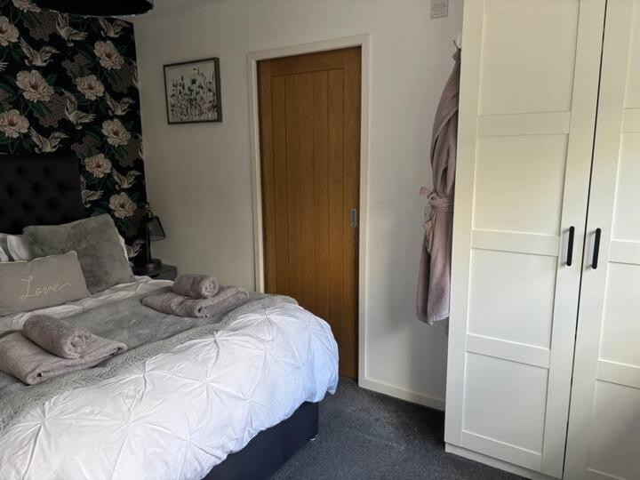 ボーンマスSecret Gem 1 Bed Garden Flat Private Luxury Hot Tubアパートメント エクステリア 写真